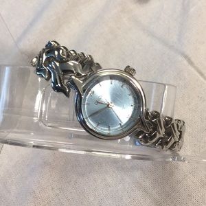 Preowned Women’s Gucci Watch Small Size young Lady